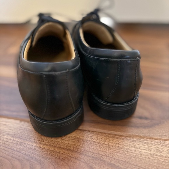 Johnston & Murphy Black Leather Oxfords - Picture 2 of 6